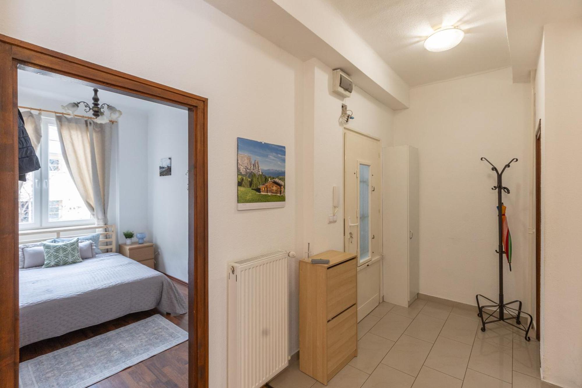 Riverside Balcony Apartment With View To Danube Budapest Exteriör bild